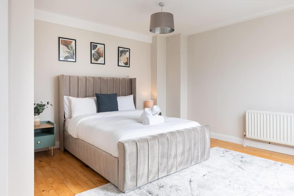 Modern Penthouse Apartment 2 Bed, 2 Bath Sleeps 6 City Centre Belfast Exterior foto