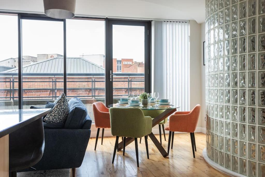 Modern Penthouse Apartment 2 Bed, 2 Bath Sleeps 6 City Centre Belfast Exterior foto